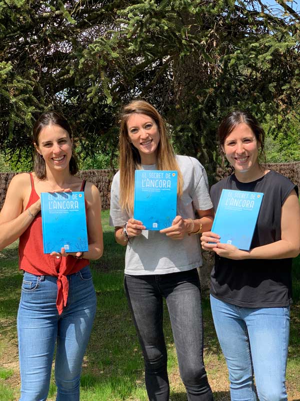 album-illustrated-anchor-13